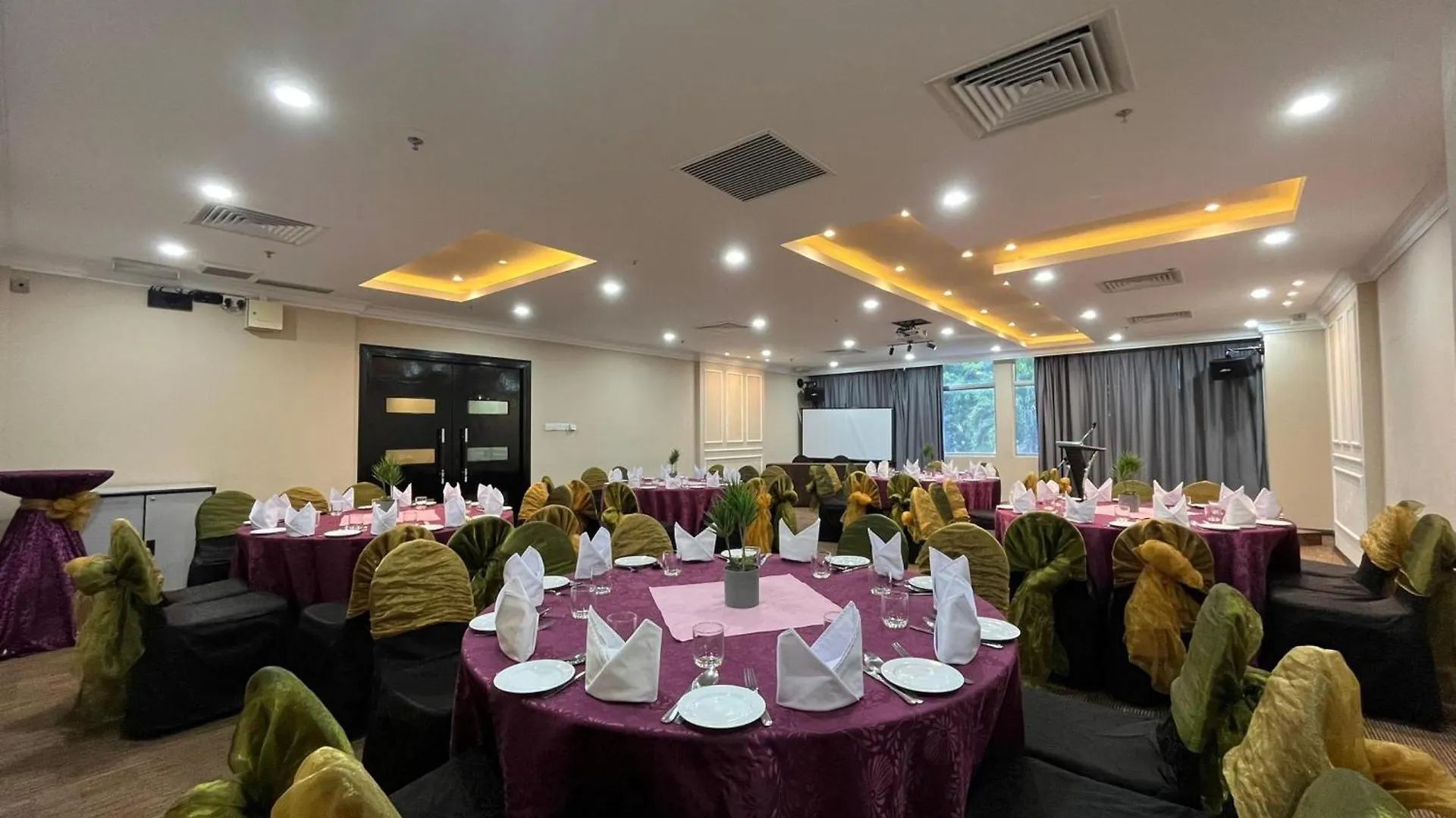Hotel Shangri-La Kota Kinabalu
