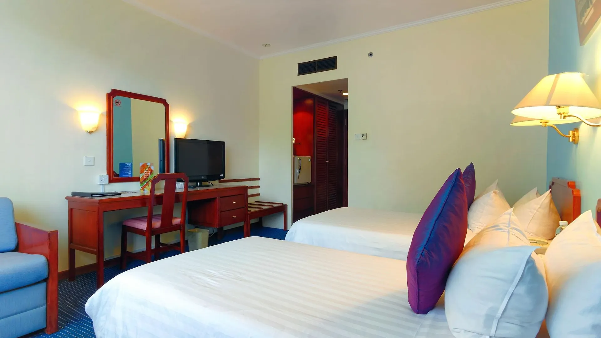 ***  Hotel Shangri-La Kota Kinabalu Malaysia