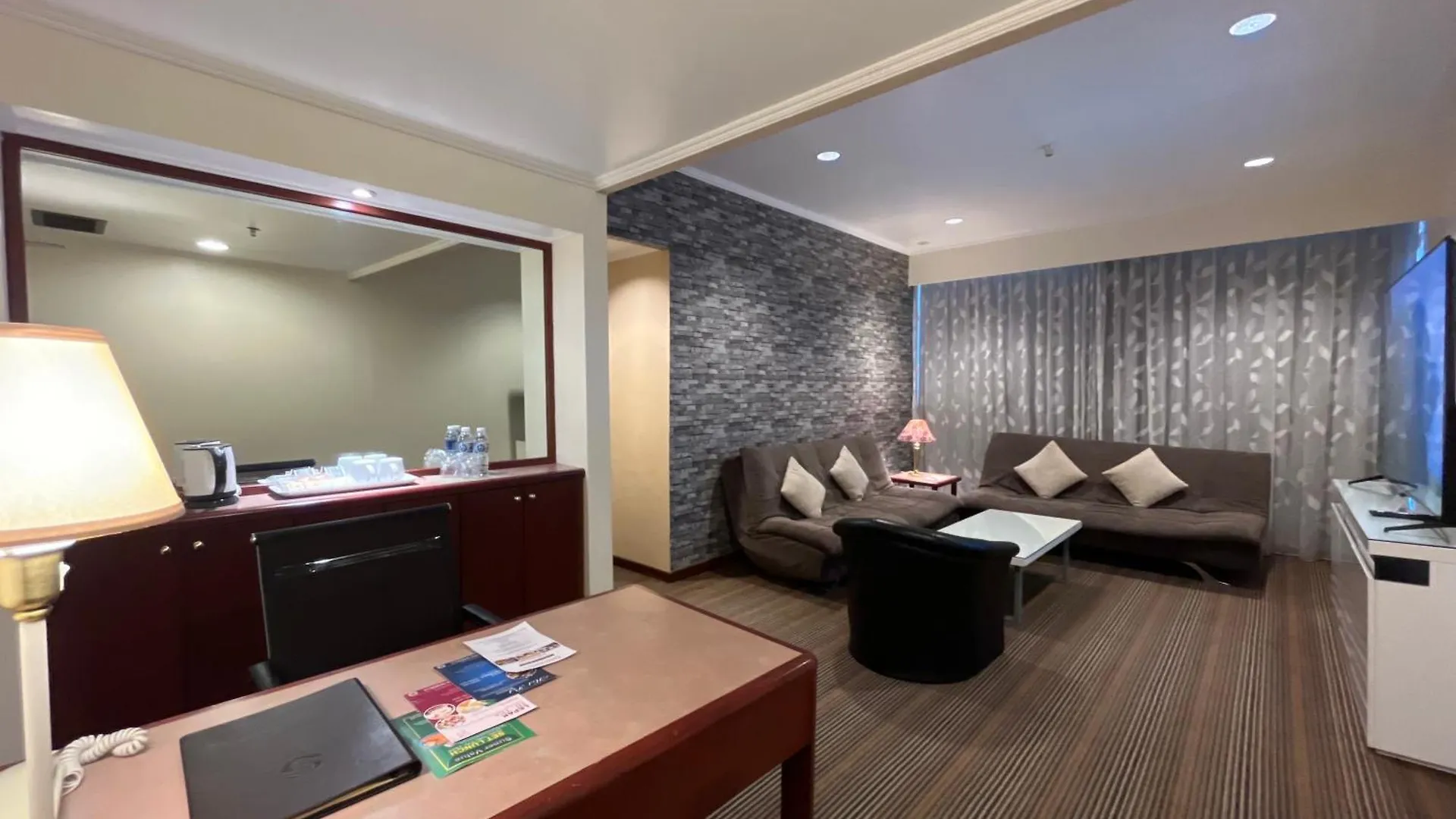 ***  Hotel Shangri-La Kota Kinabalu Malaysia